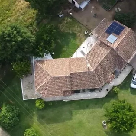 Casa de Férias Charmante Dependance *