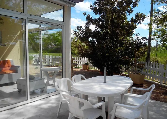 Casa de Férias Charmante Dependance Caussade