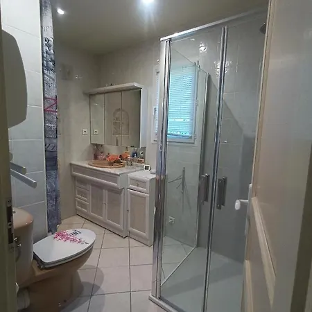 Charmante Dependance 코사드